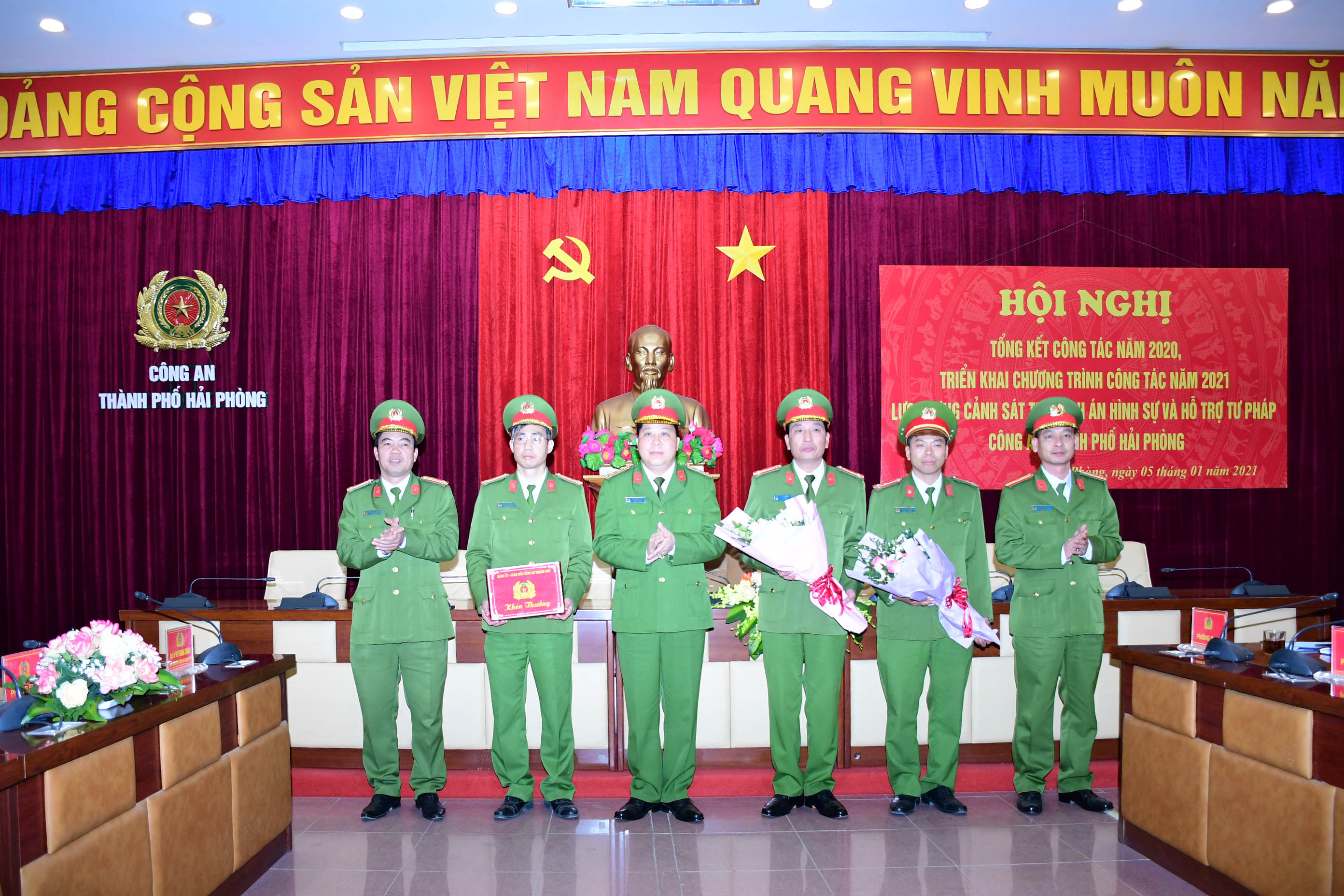 Lực lượng Cảnh sát thi hành án hình sự, hỗ trợ tư pháp Công an thành phố triển khai chương trình công tác năm 2021 